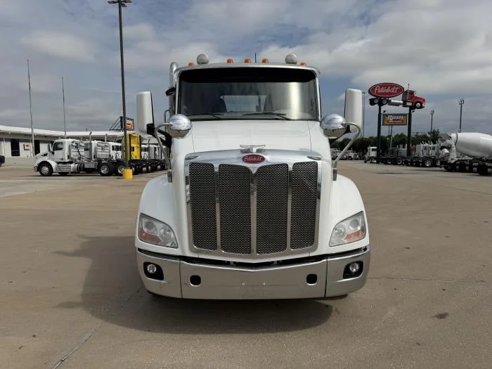 2020 Peterbilt 579 — photo 9