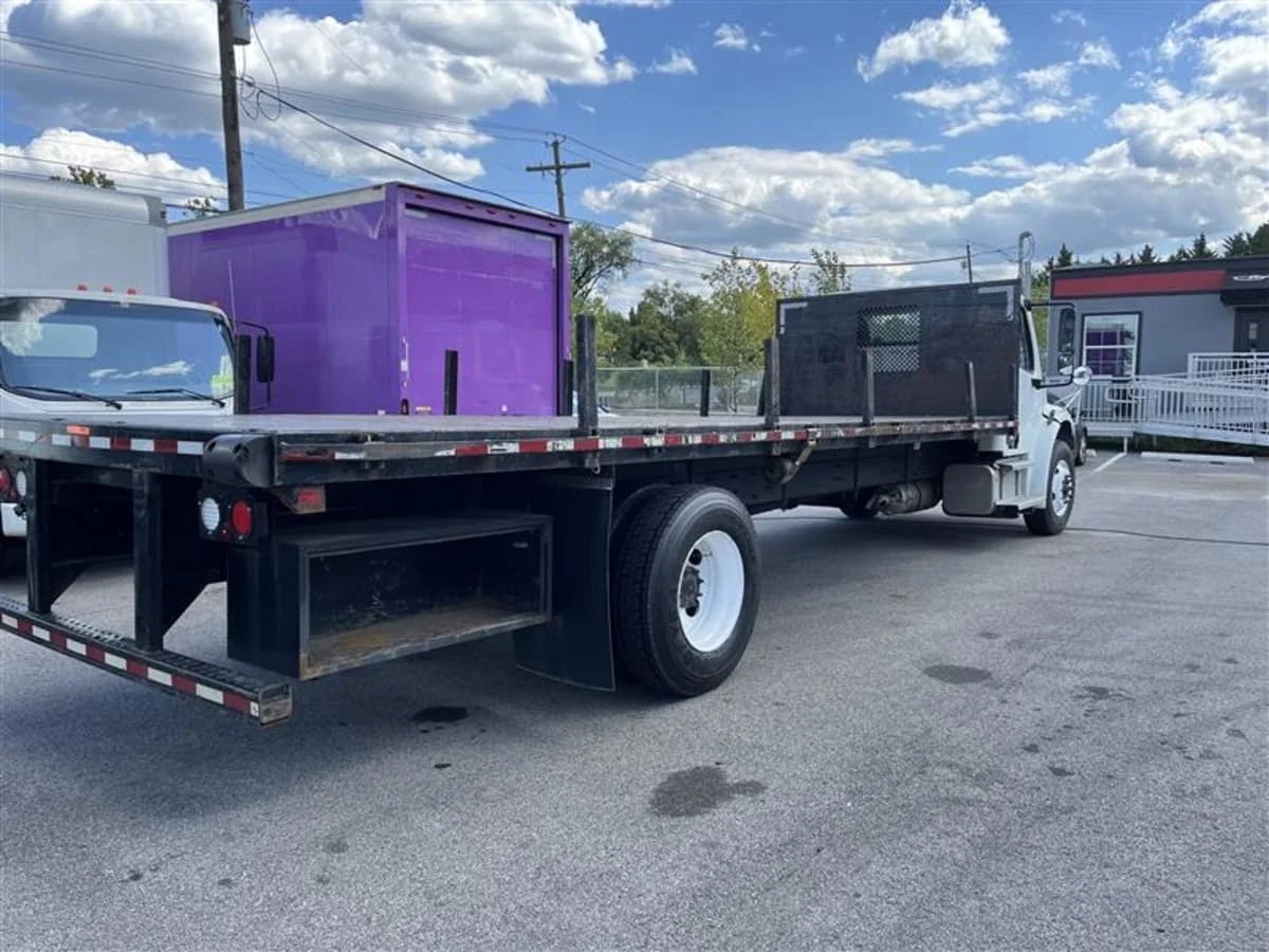 2019 Freightliner M2 106 in Beltsville, MD — photo 4