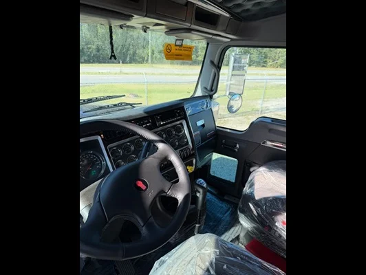 2027 Kenworth W900 in Battleboro, NC — photo 8