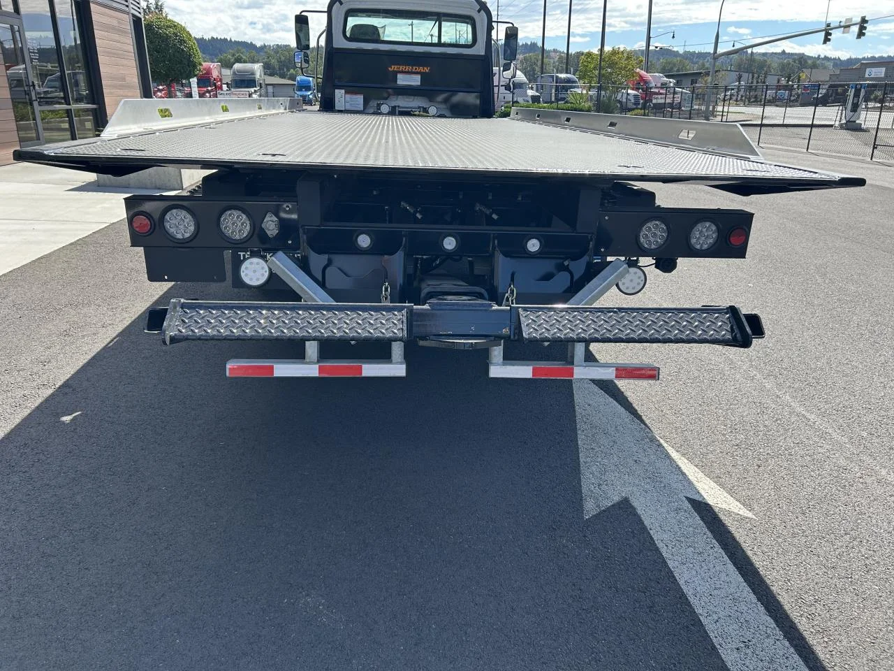 2025 Freightliner M2 106 in Pacific, WA — photo 5