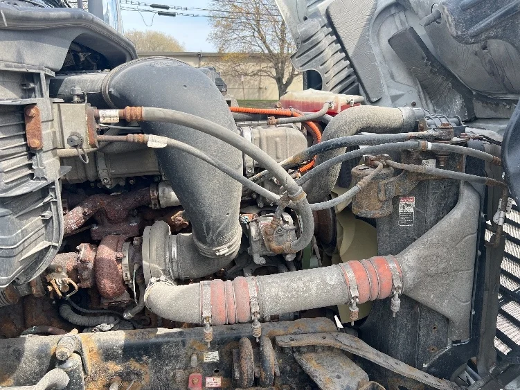 2018 Freightliner Cascadia - image 6