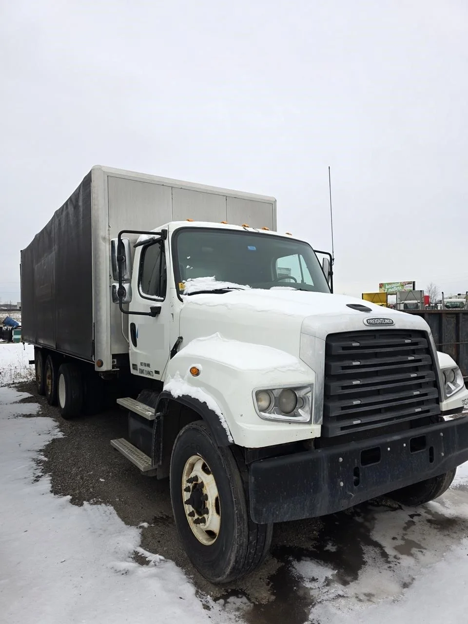2013 Freightliner 114SD - image 3