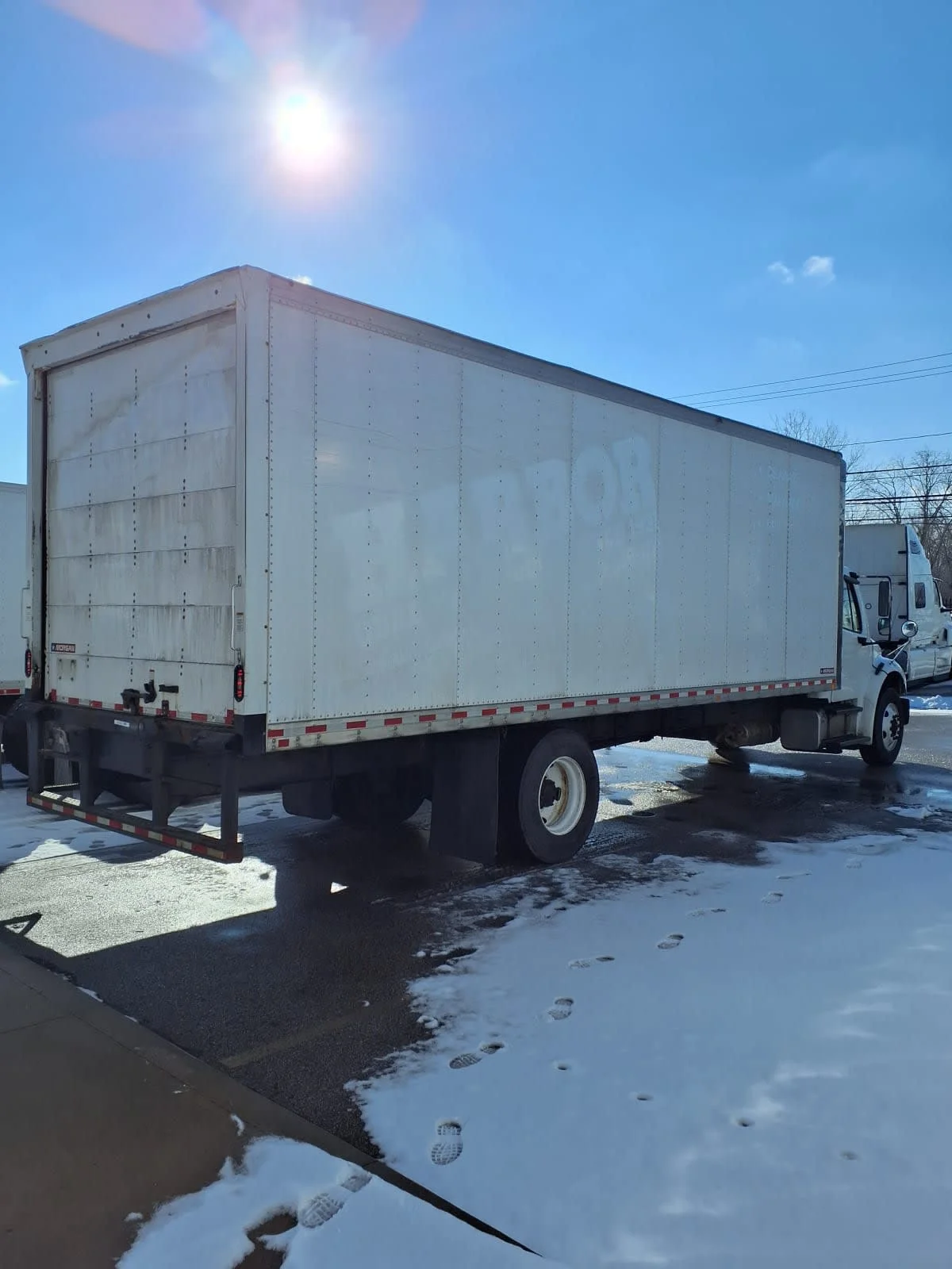 2022 Freightliner M2 106 - image 4