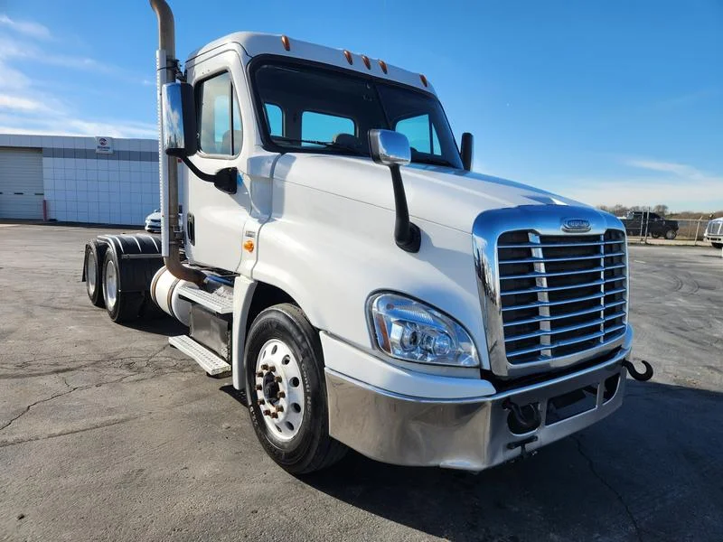 2018 Freightliner Cascadia in Dallas