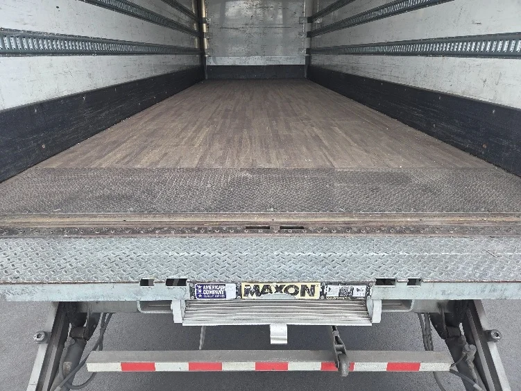 2019 Freightliner M2 106 - image 10