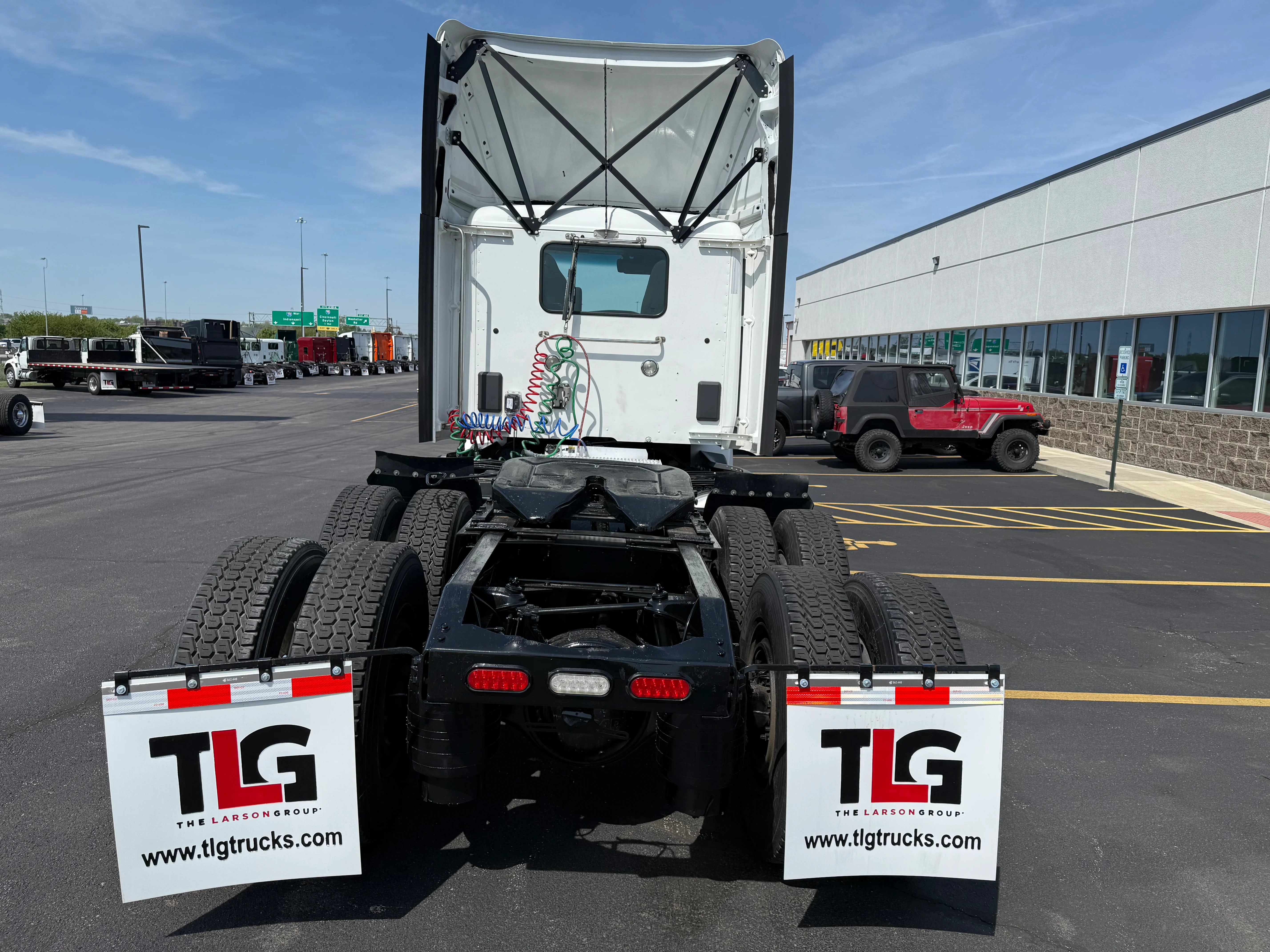 2021 Peterbilt 579 in Cincinnati, OH — photo 4