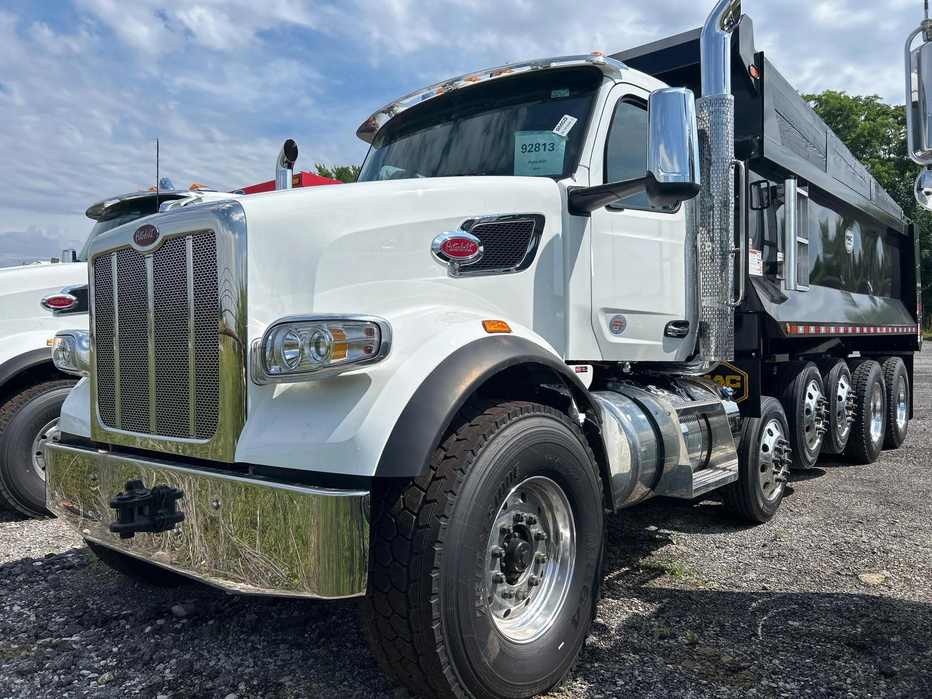 2027 Peterbilt 567