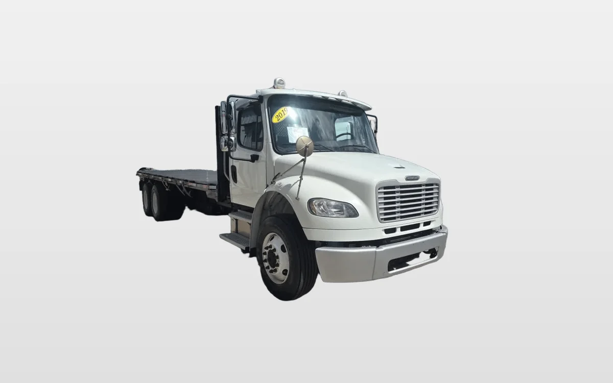 2019 Freightliner M2 106 - image 1