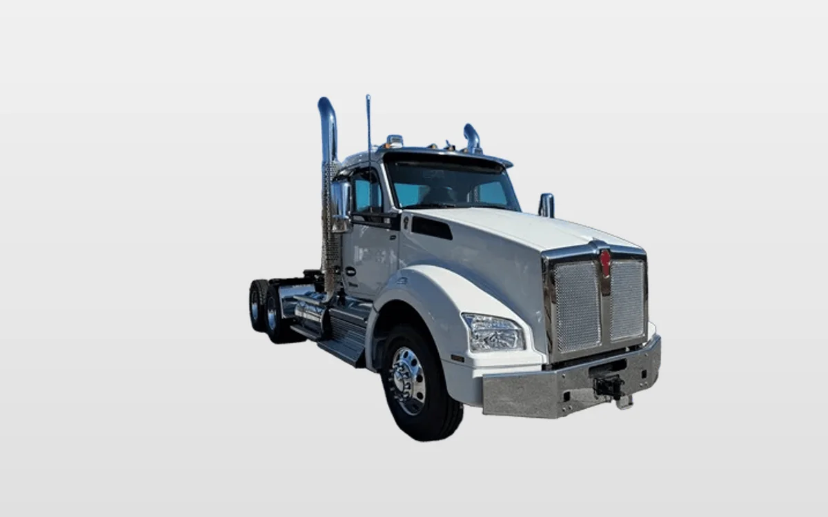 2026 Kenworth T880 - image 1