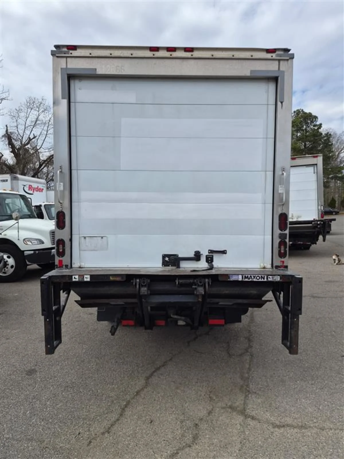 2018 Isuzu NPR - image 5