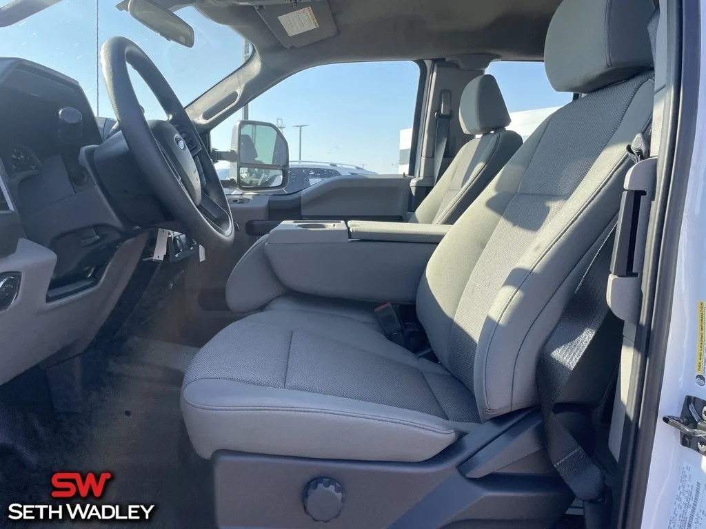 2022 Ford — photo 15