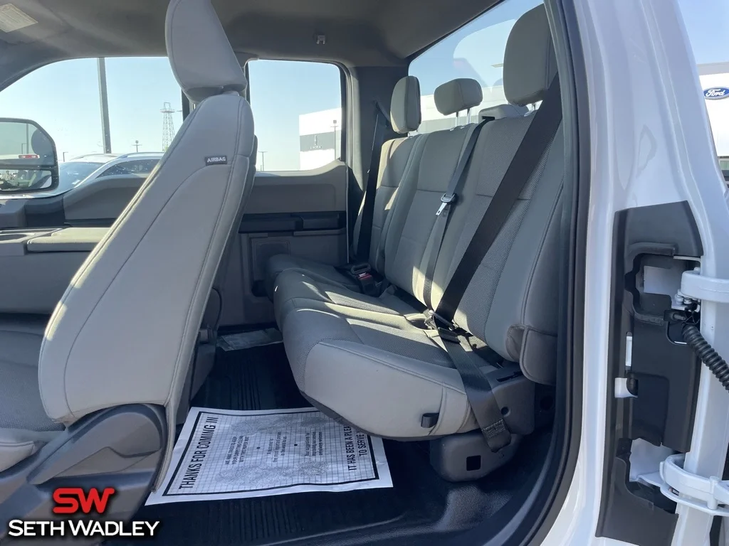 2022 Ford — photo 18