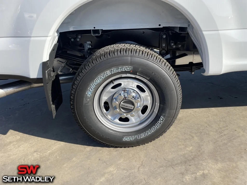 2022 Ford — photo 10