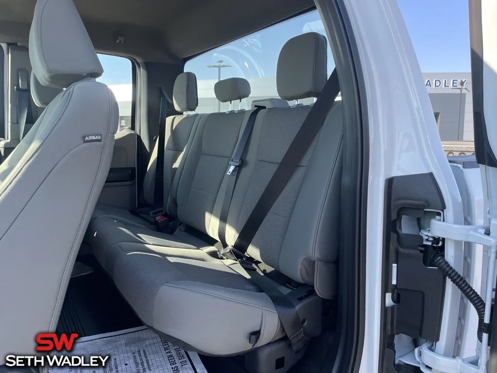2022 Ford — photo 19