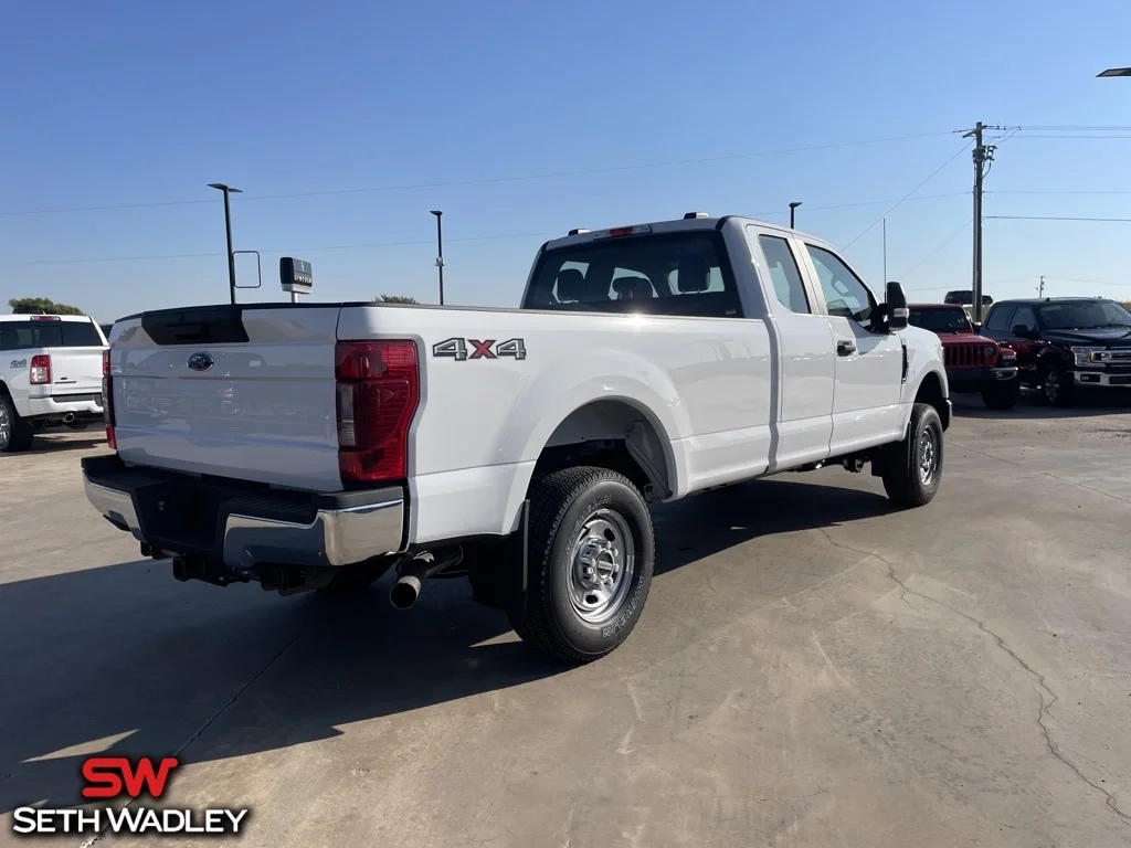2022 Ford — photo 9