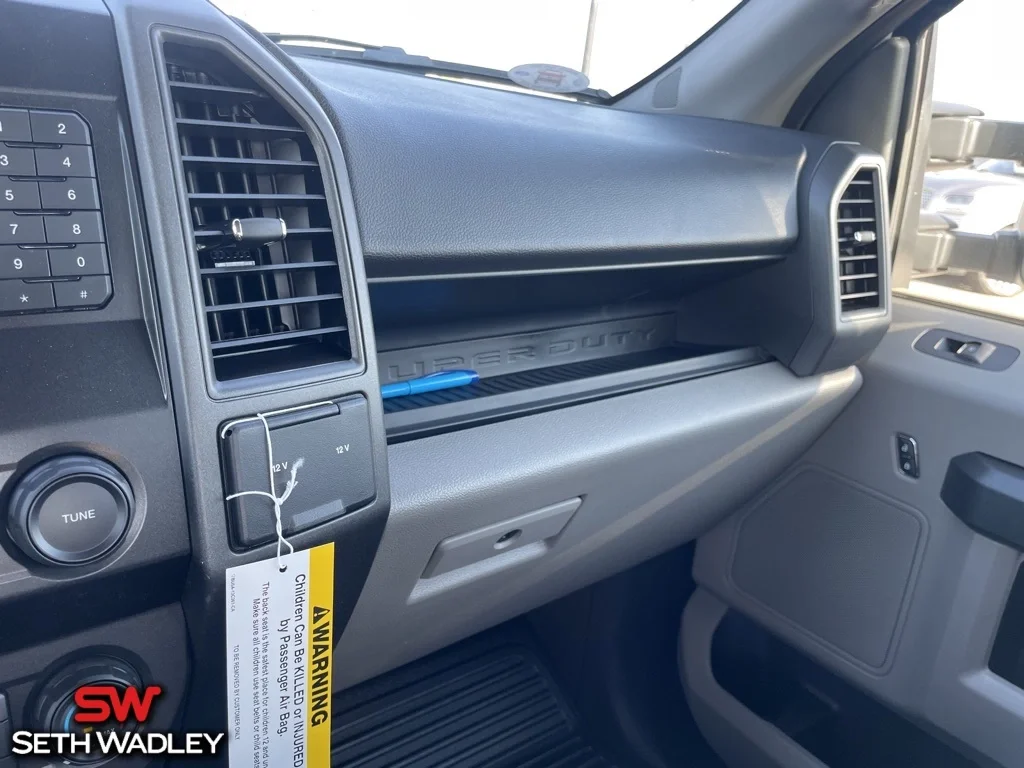 2022 Ford — photo 28