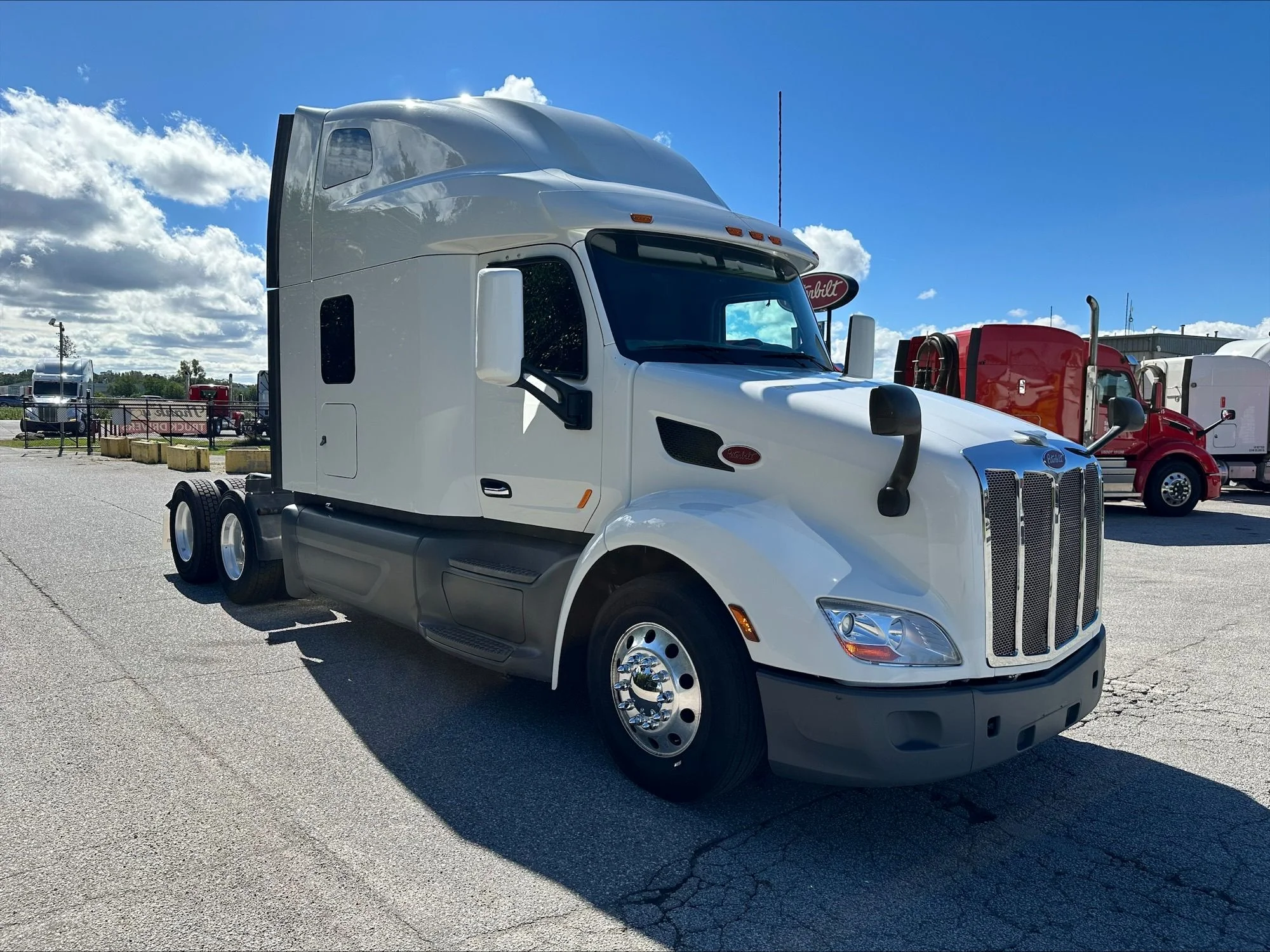 2021 Peterbilt 579 in Portland, OR — photo 2