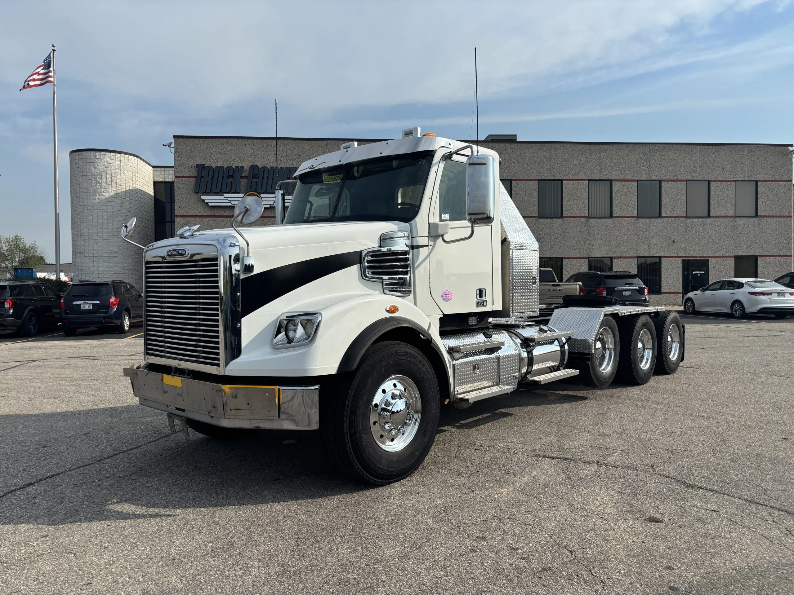 2020 Freightliner 122SD in Dubuque, IA