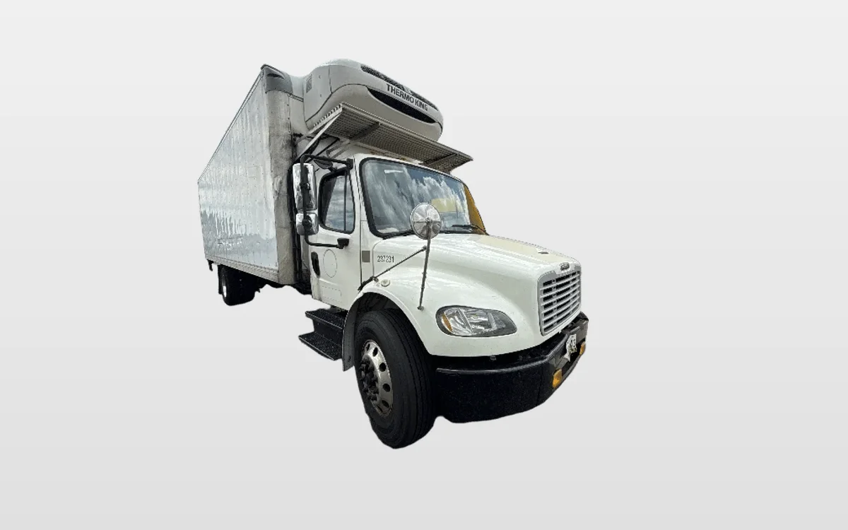 2019 Freightliner M2 106 - image 1
