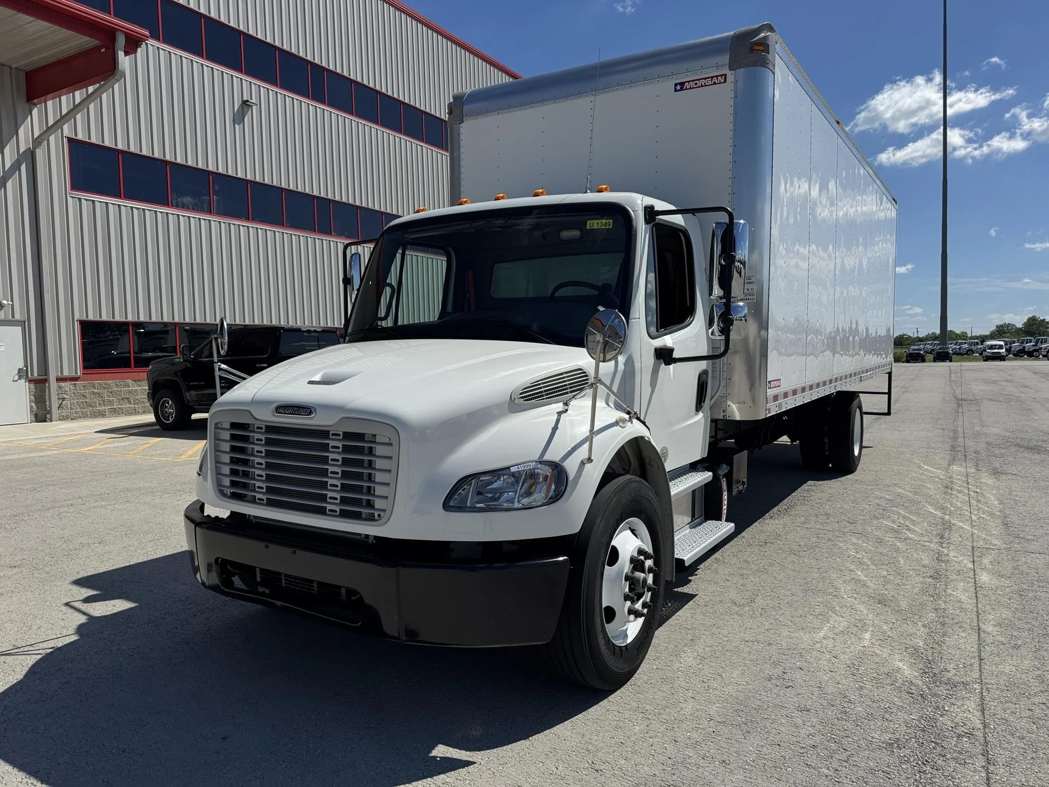2016 Freightliner eM2 — photo 2