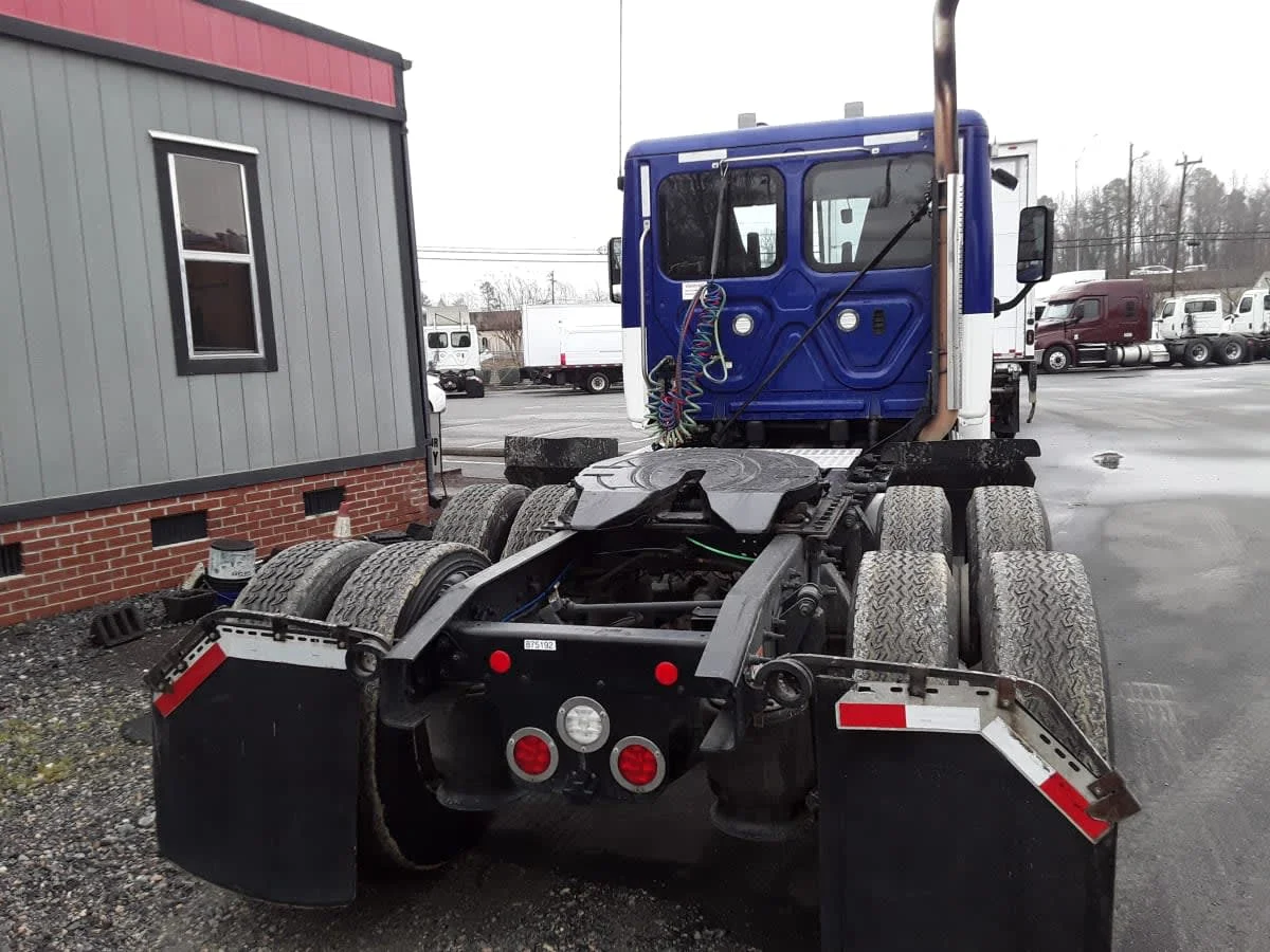 2020 Freightliner Cascadia in Charlotte, NC — photo 5