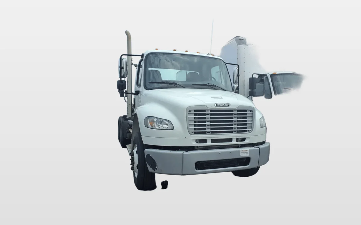 2019 Freightliner M2 106 - image 1