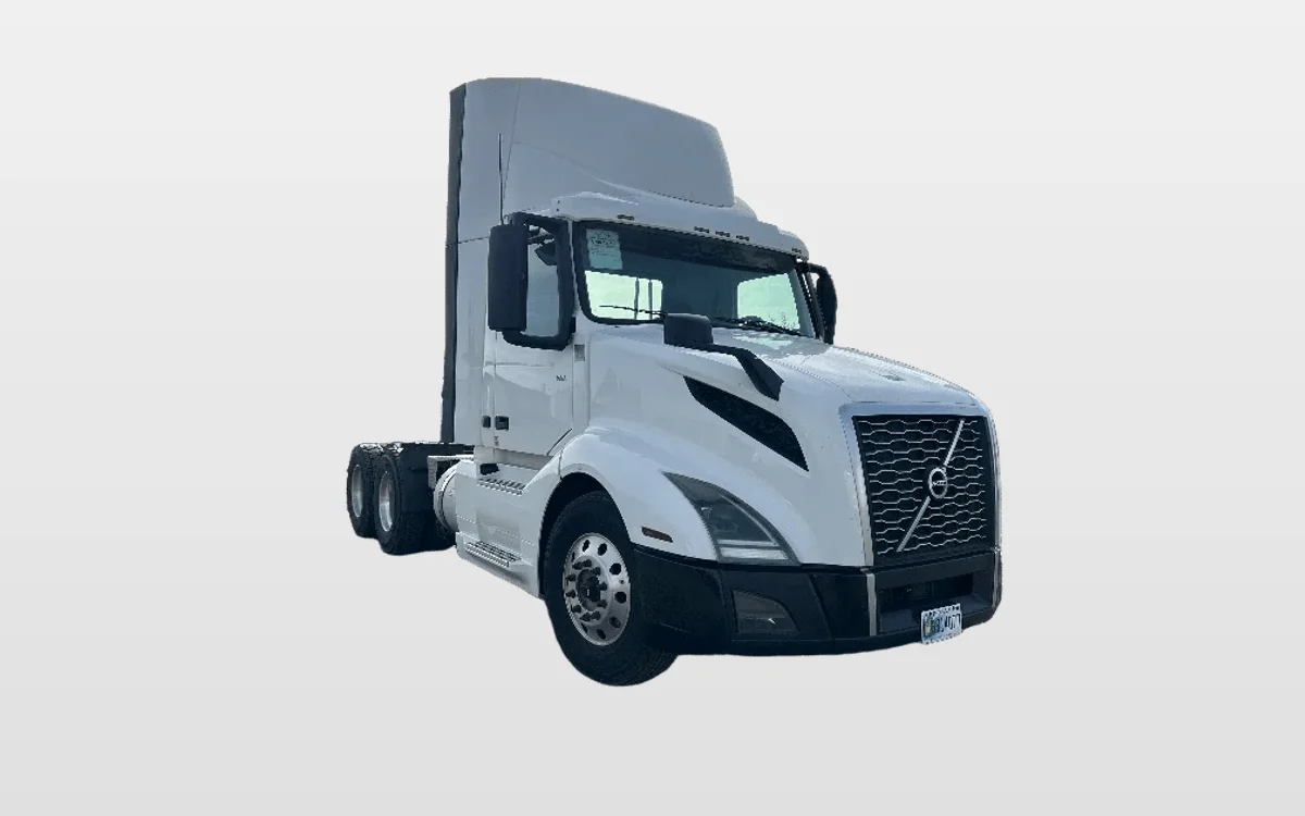 2019 Volvo - image 1