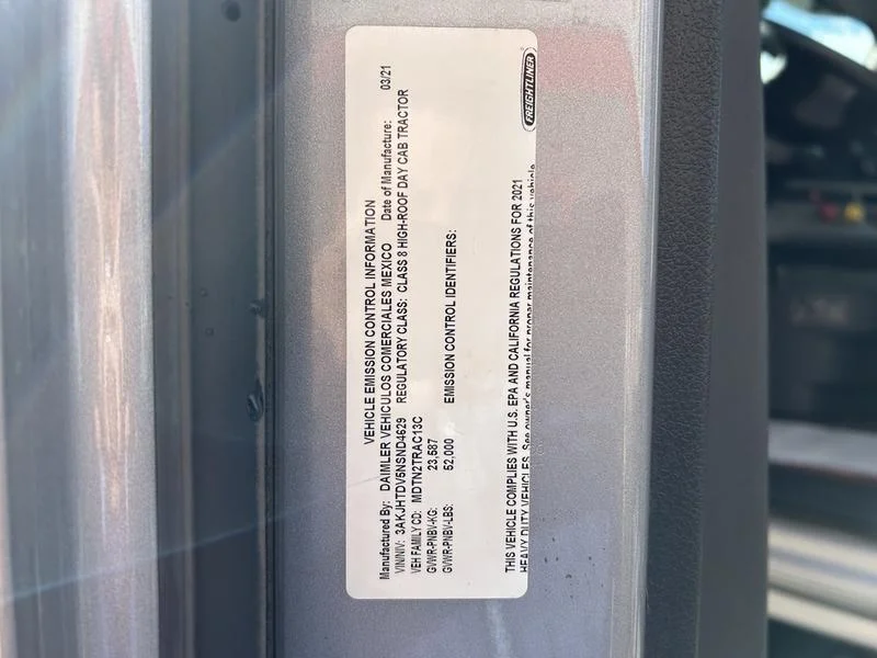 2022 Freightliner Cascadia - image 18