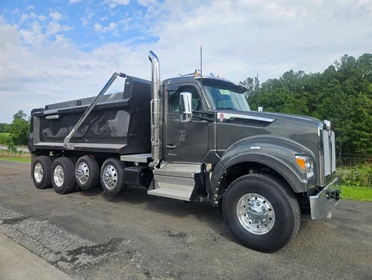 2027 Kenworth T880