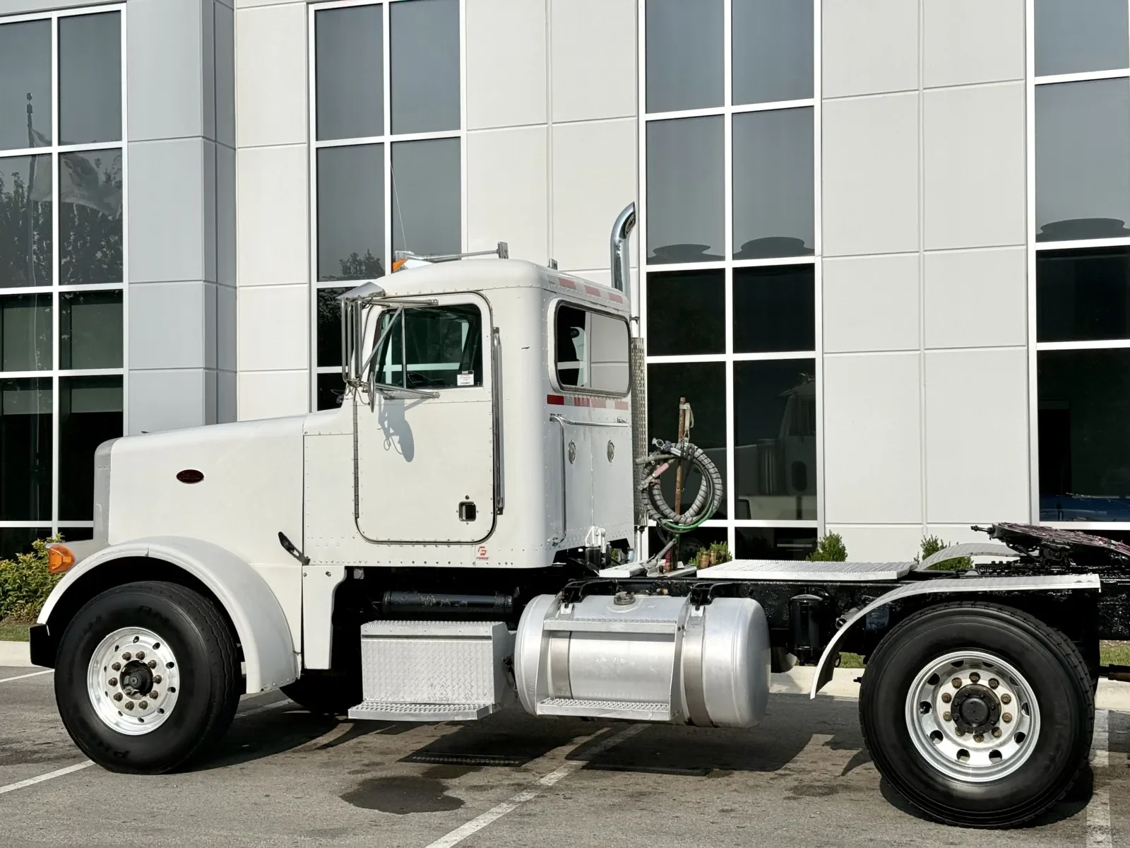 2000 Peterbilt in New Lenox, IL — photo 8