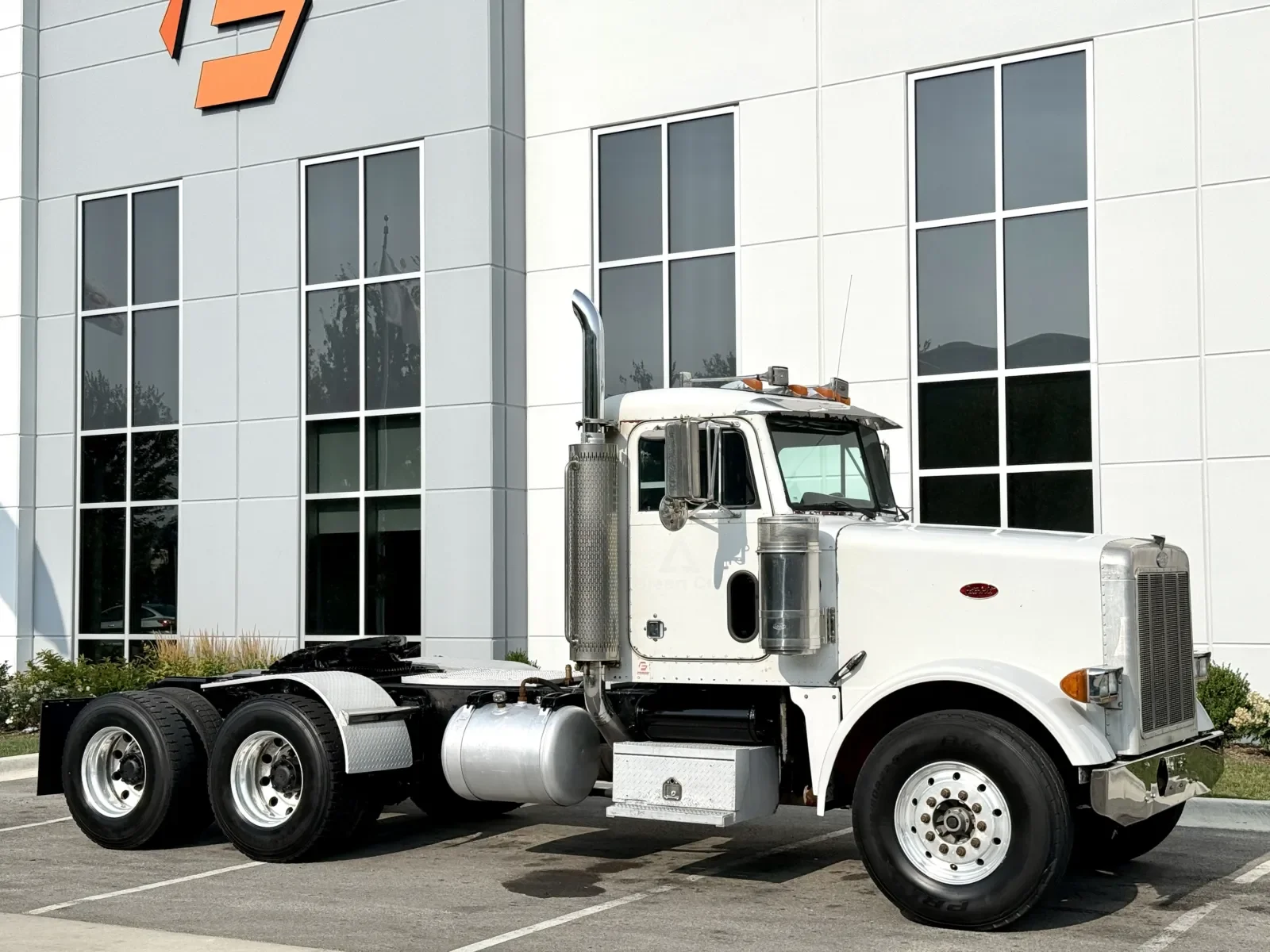 2000 Peterbilt in New Lenox, IL — photo 2
