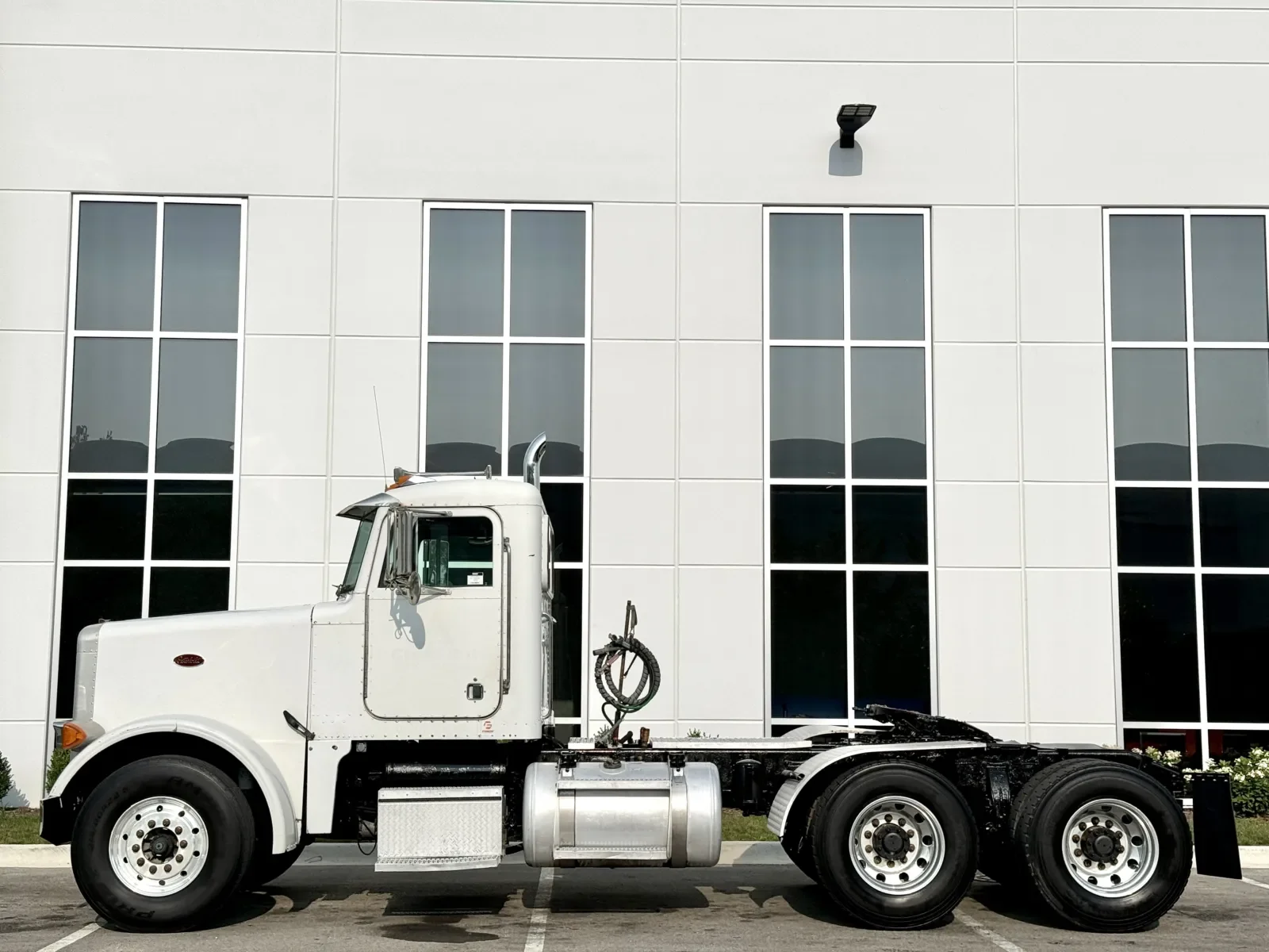 2000 Peterbilt in New Lenox, IL — photo 4