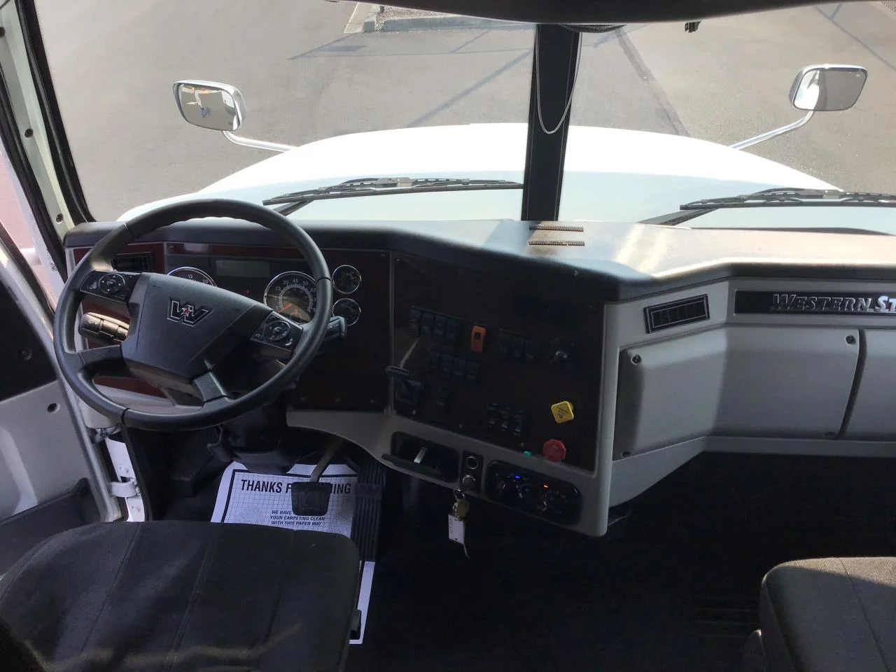 2020 Western Star 5700XE in Pacific, WA — photo 6