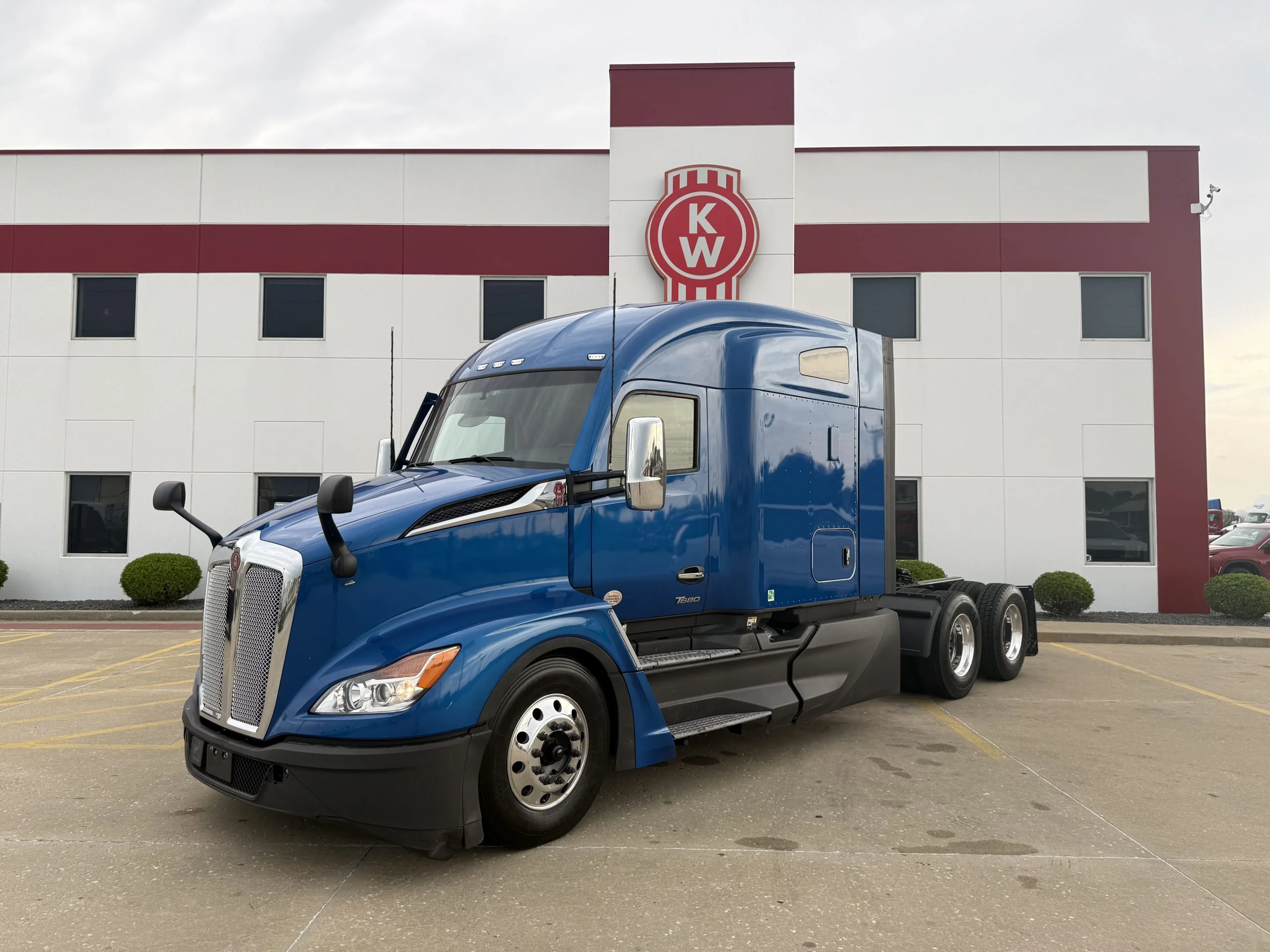 2024 Kenworth T680 in Troy, IL