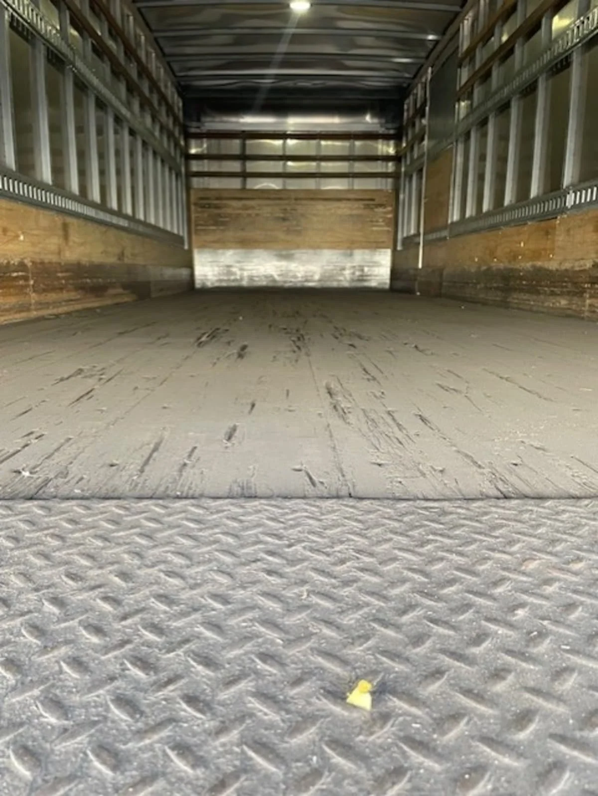 2017 Freightliner M2 106 - image 8