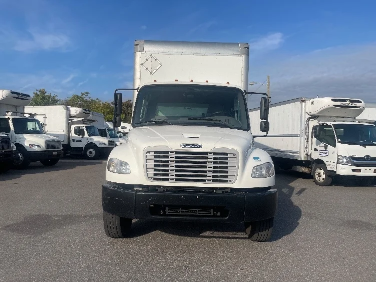 2022 Freightliner M2 106 - image 2