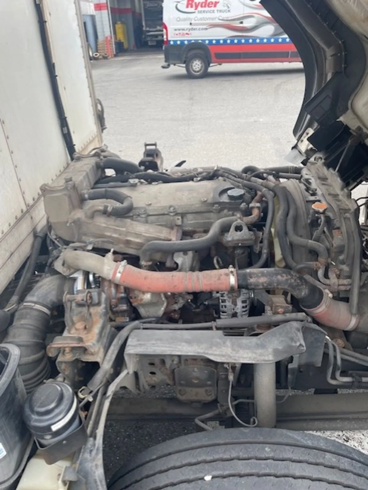 2018 Isuzu NPR - image 13