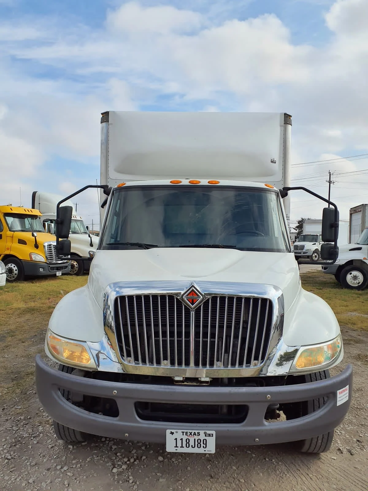 2021 International MV - image 2