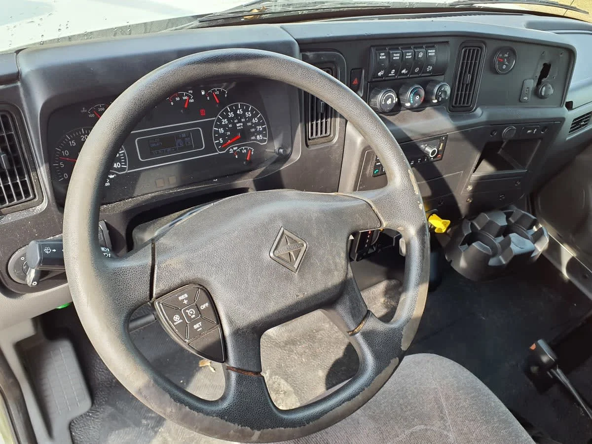 2021 International MV - image 7