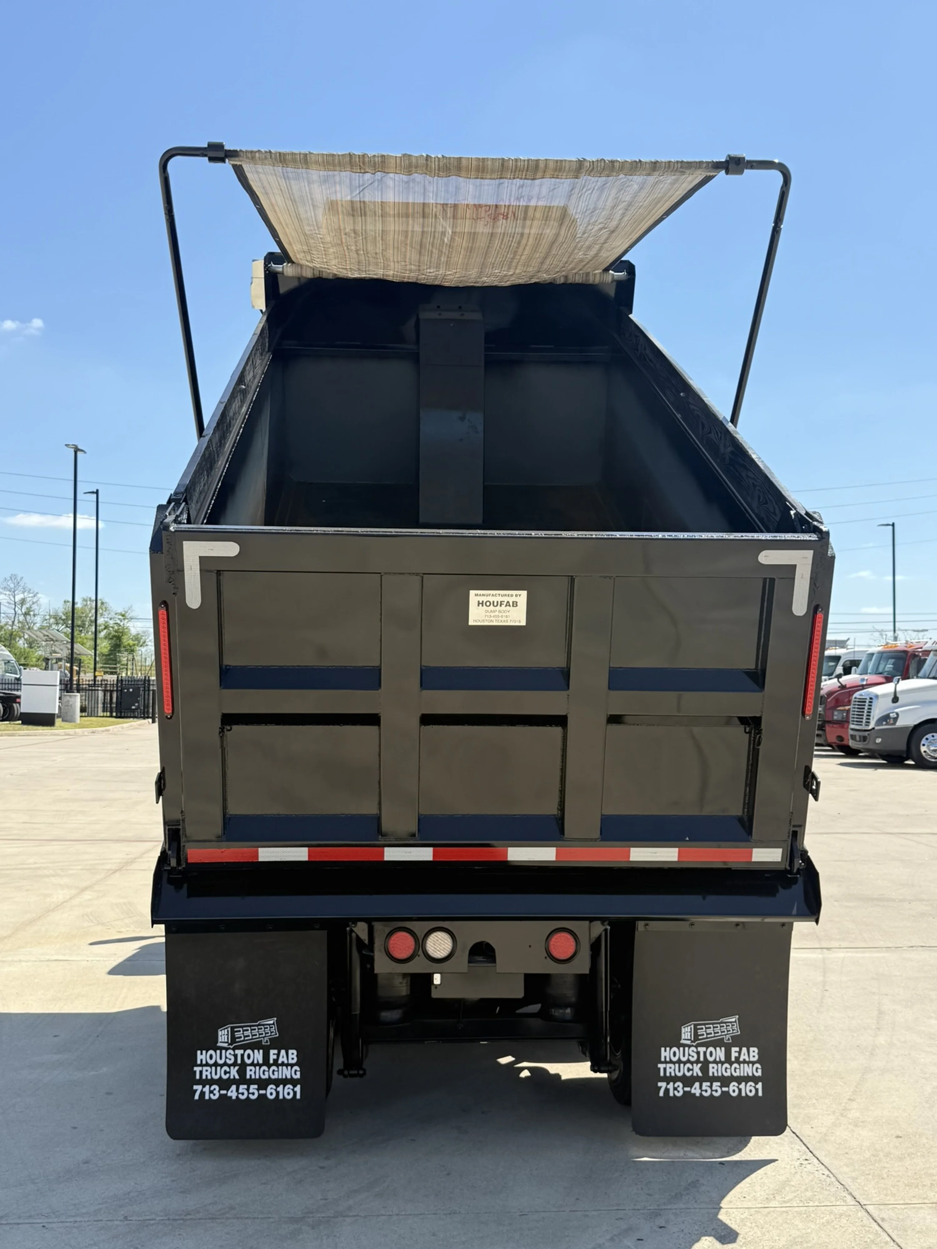 2017 Peterbilt 579 - image 6