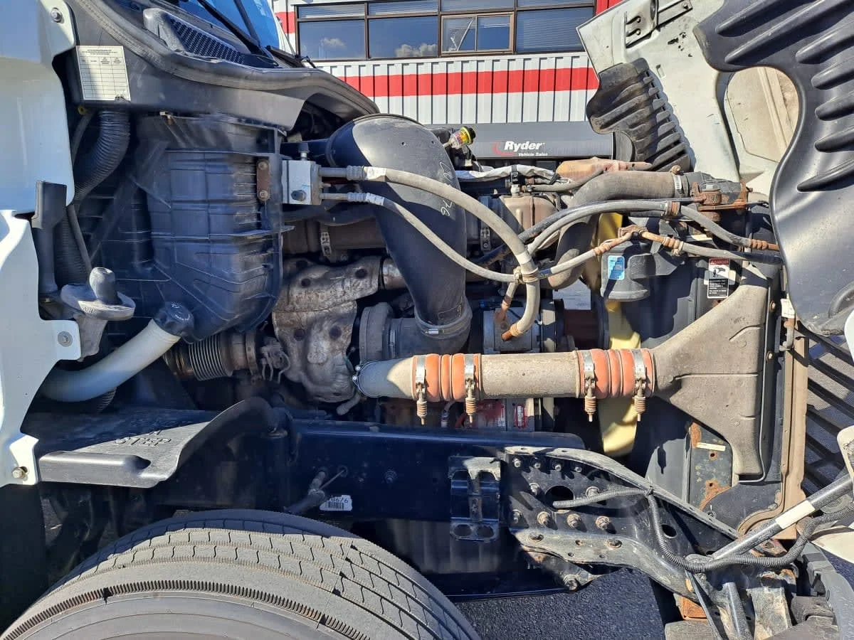 2020 Freightliner Cascadia in Salisbury, MA — photo 11