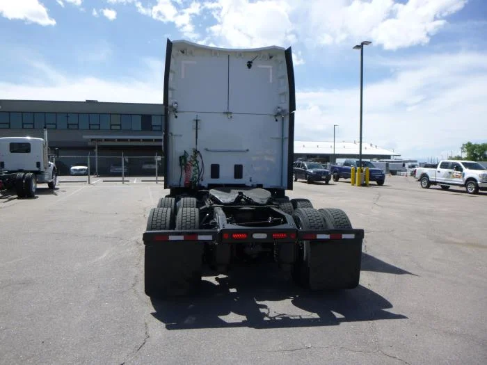 2021 Peterbilt 579 - image 8