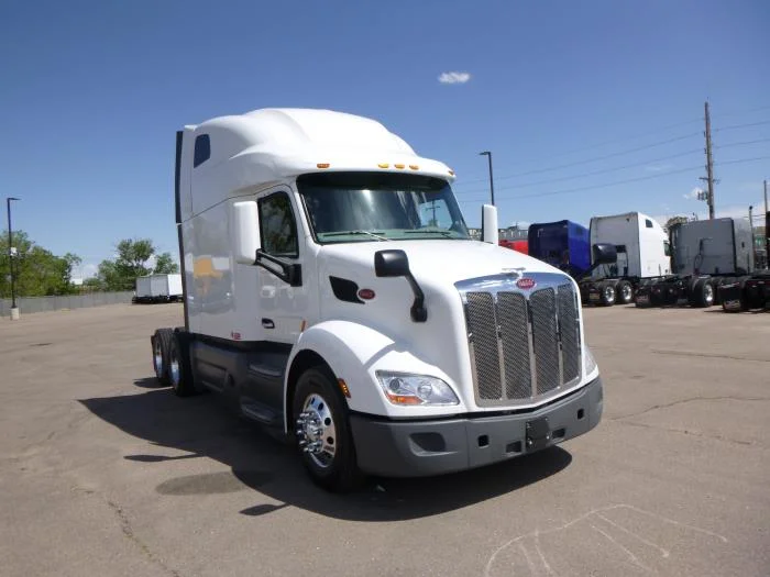 2021 Peterbilt 579 in Denver, CO — photo 4