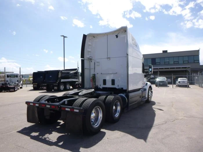2021 Peterbilt 579 - image 9