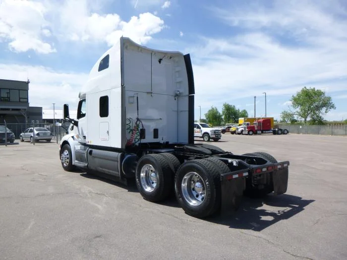 2021 Peterbilt 579 in Denver, CO — photo 7
