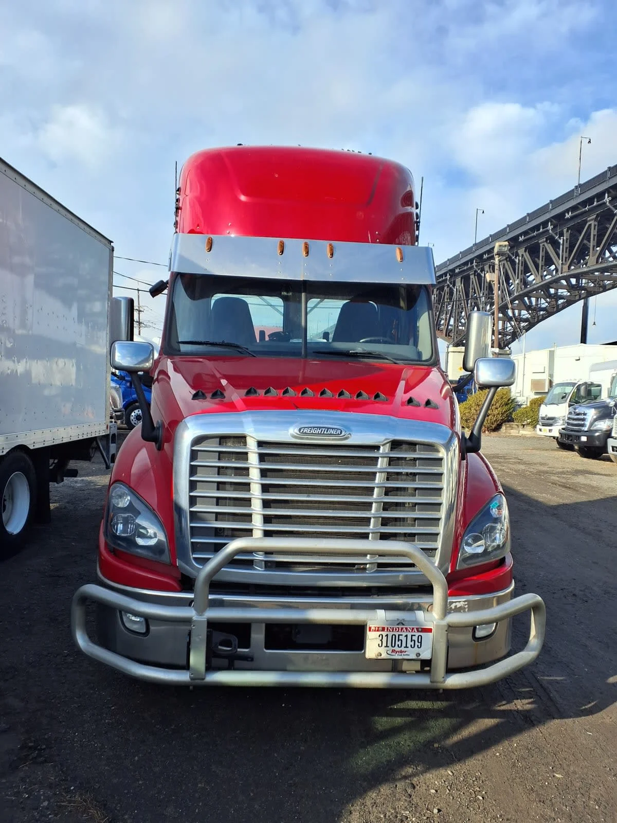 2019 Freightliner Cascadia in Newark, NJ — photo 2