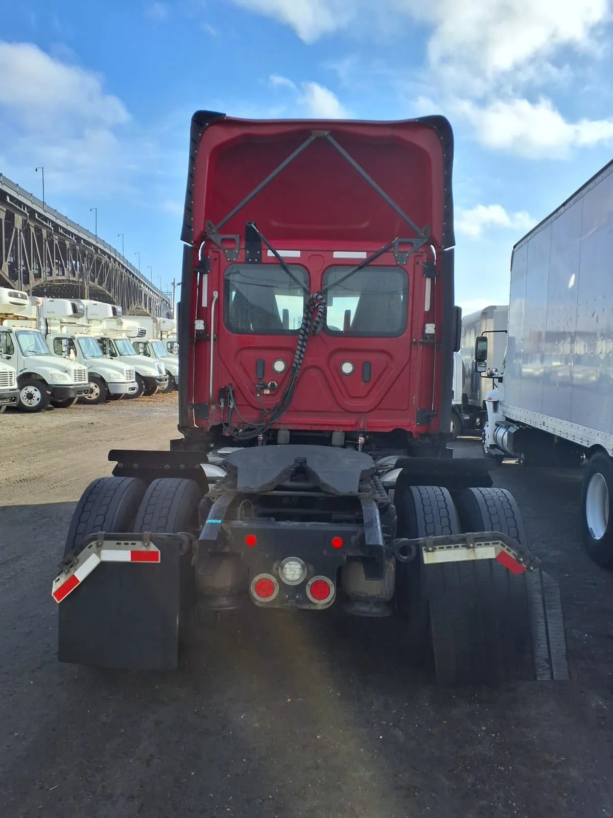 2019 Freightliner Cascadia in Newark, NJ — photo 5