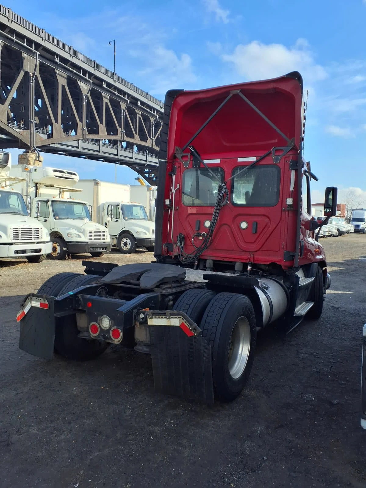 2019 Freightliner Cascadia in Newark, NJ — photo 4