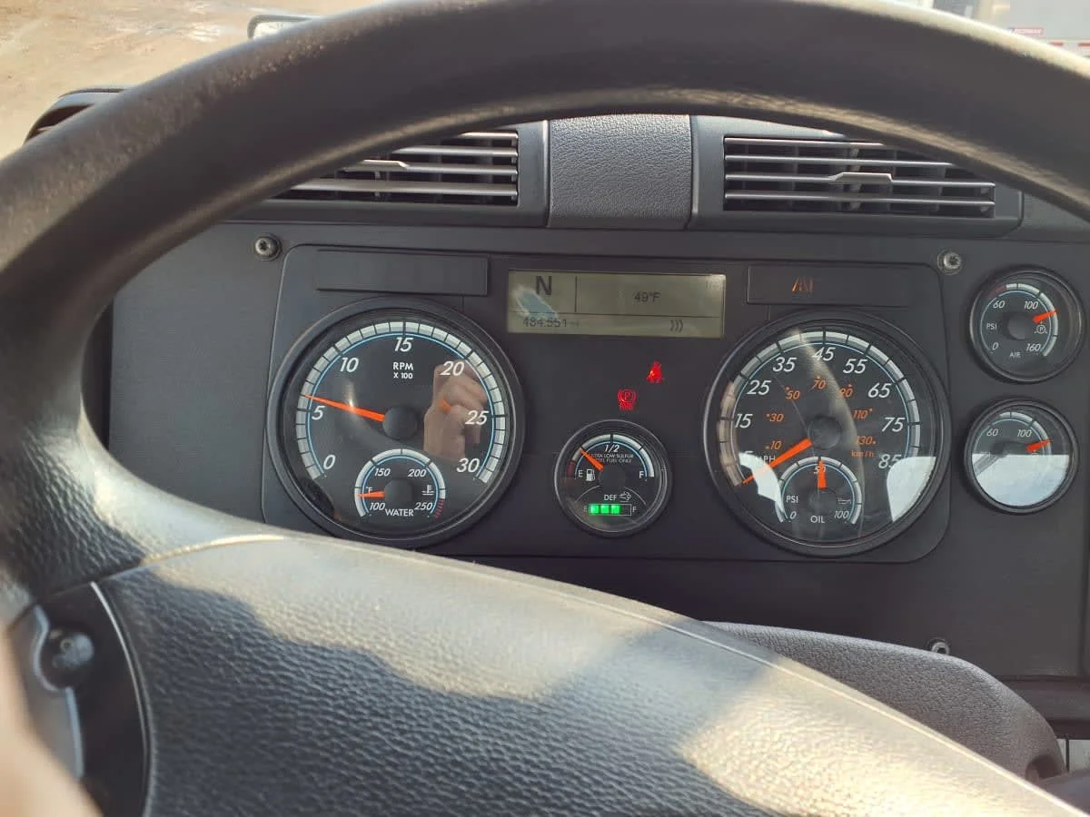 2019 Freightliner Cascadia in Newark, NJ — photo 12
