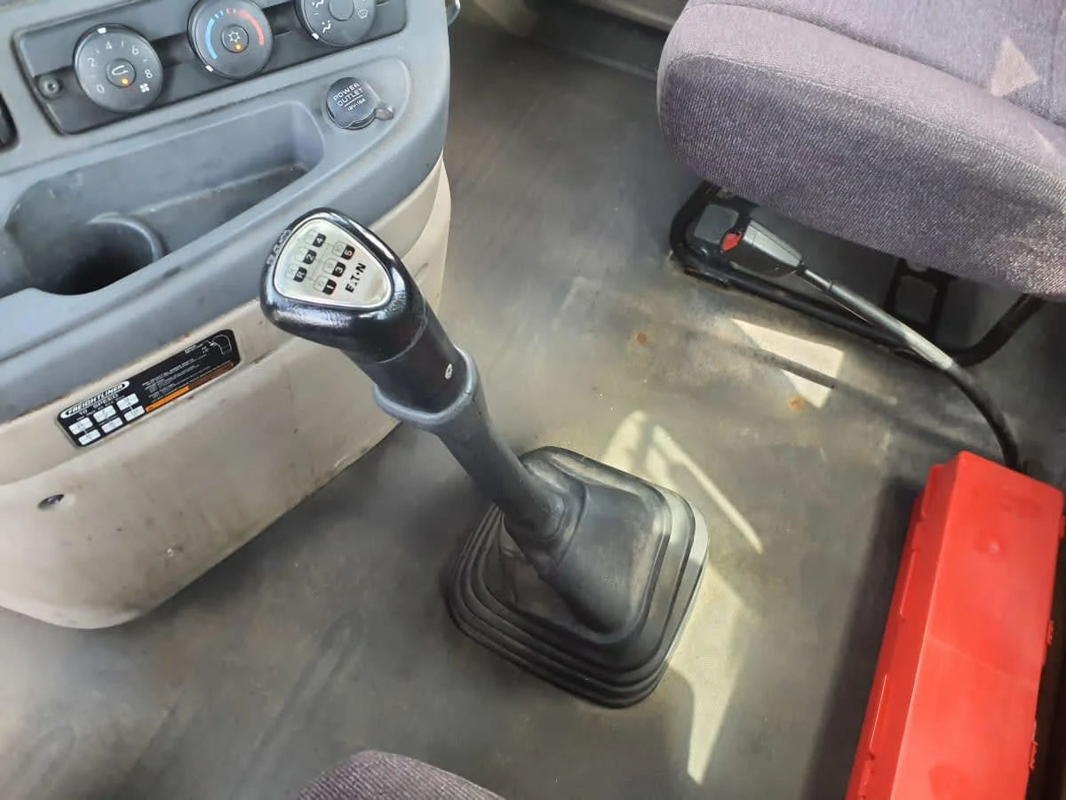 2018 Freightliner Cascadia in Clarksville, IN — photo 9